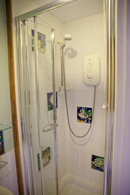 3Mac Dunfermline Self-Catering Apartment Номер фото
